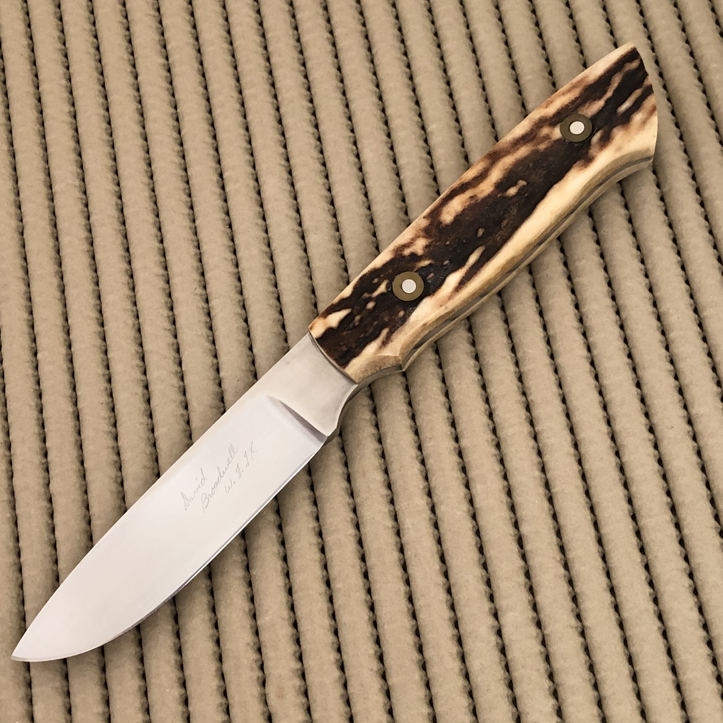 cyVgyruzSl2NmNe9NBo5Qg